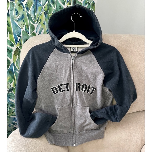 Vintage Embroidered ‘Made in Detroit’ Brand Zip-Up Hoodie - Picture 6 of 8